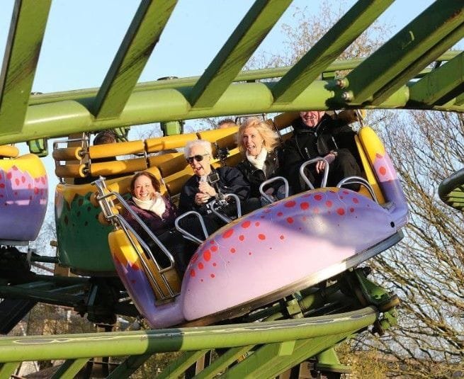 ¡Hombre de 105 años muere después de celebrar su cumpleaños en una montaña rusa! ¡Hombre de 105 años muere después de celebrar su cumpleaños en una montaña rusa!