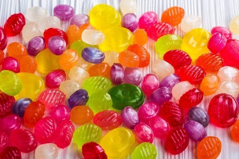 Las cuatro increíbles consecuencias de consumir muchos caramelos.