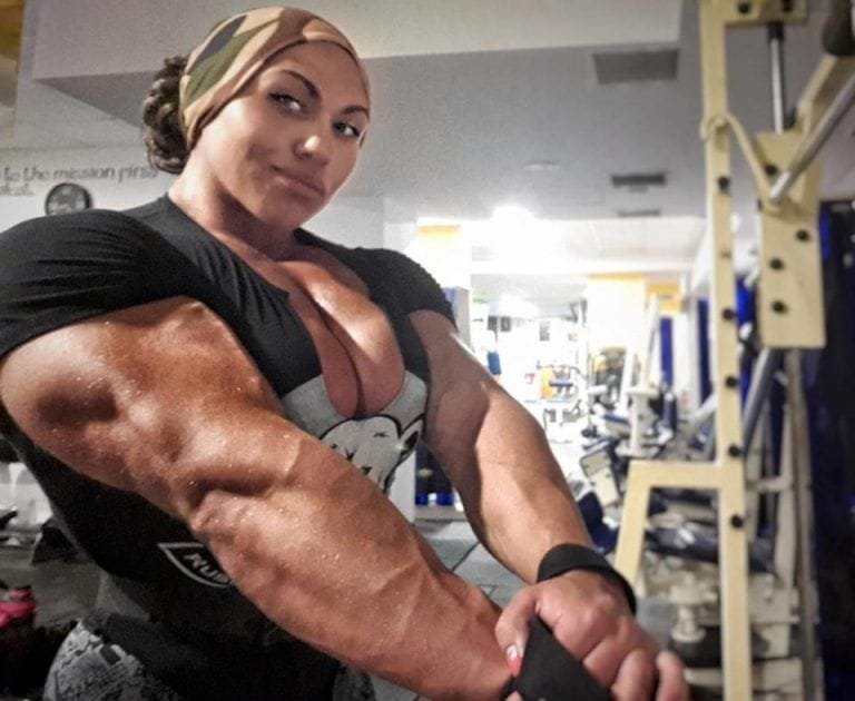 Natalia Kuznetsova la joven que comparan con Hulk