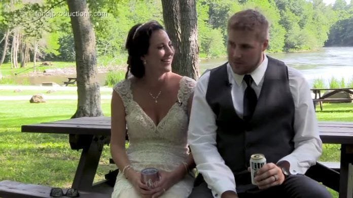 62e63103-259f-4d1a-9a13-1379a855beab Un árbol estuvo apunto de arruinar la boda de esta pareja