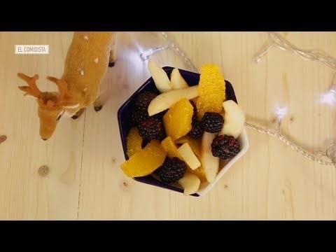 el-comidista-cuatro-ensaladas-de-frutas-para-aligerar-la-navidad-1 EL COMIDISTA | Cuatro ensaladas de frutas para aligerar la Navidad