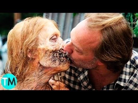 10 Personas Que Se Enamoraron De Un "Zombie"