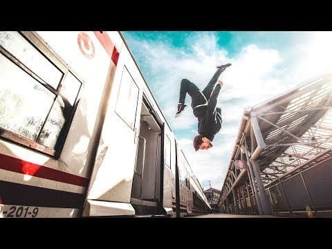 5-maneras-de-coger-el-tren-haciendo-parkour-f09f9a84f09f8f83f09f92a8 5 MANERAS de COGER EL TREN haciendo PARKOUR ????????????