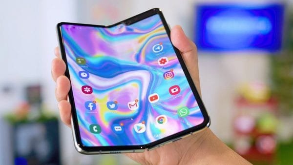 Probando el Galaxy Fold, el nuevo teléfono con pantalla plegable
