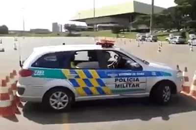 ¿Sabrías hacer esta maniobra con el coche?