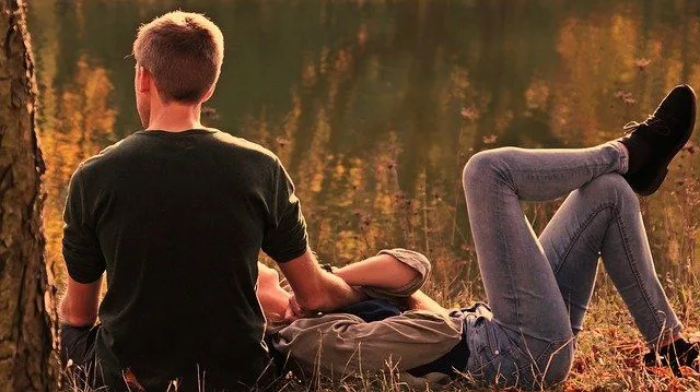 ¿Qué hacer si tu pareja ronca?