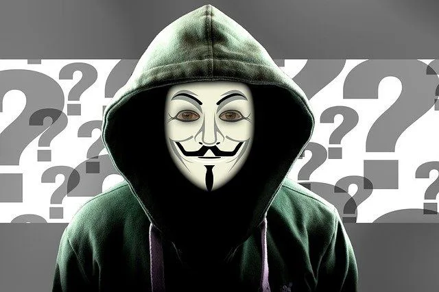 mask-g43a484f29_640 Frases despectivas que las personas usan para refererirse a los gays