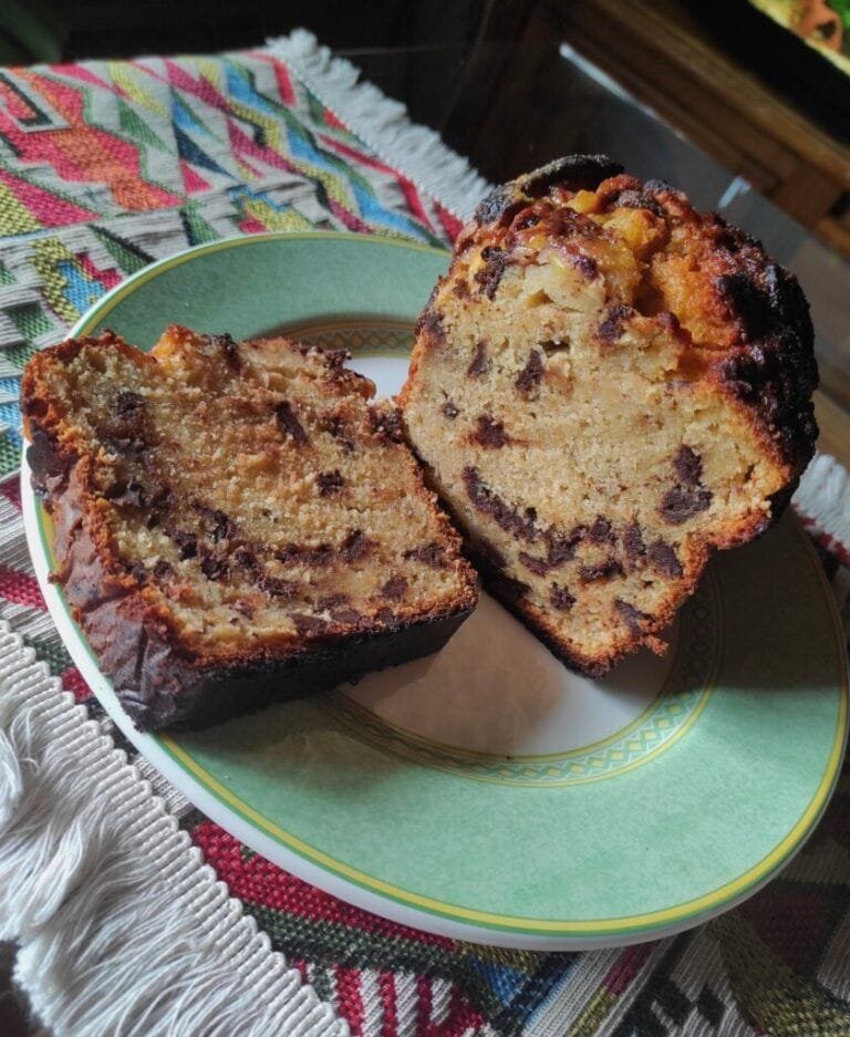 Bizcocho de plátano y chocolate: receta casera fácil, esponjosa y deliciosa